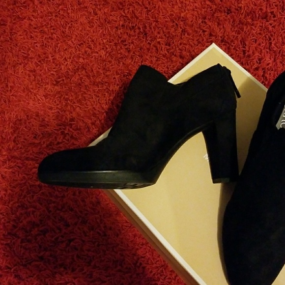 {FRANCO SARTO} Black Booties - Picture 5 of 6